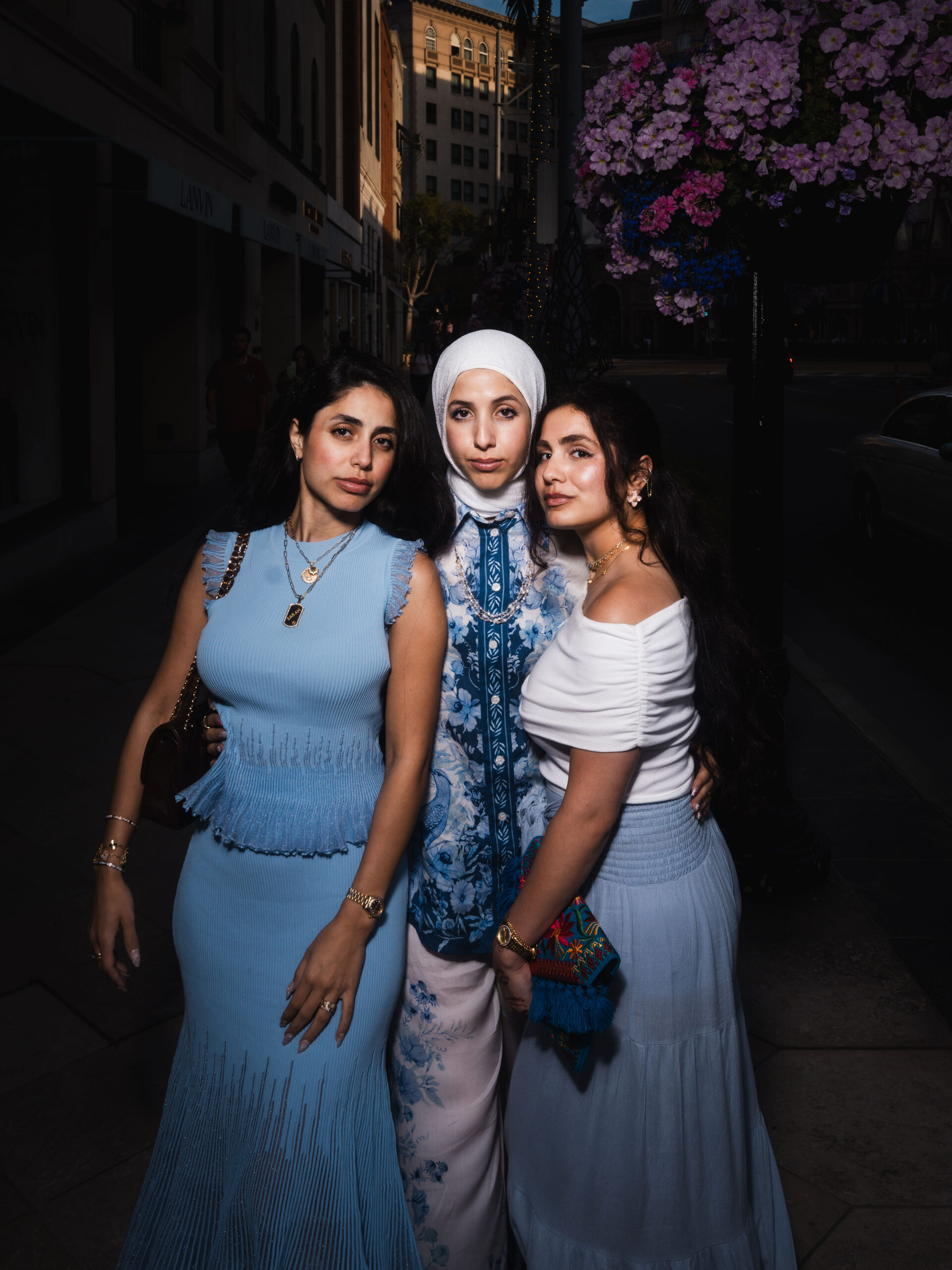 Rembrandt Lighting on Rodeo Drive: Luxury Street Portraits with Classical Composition